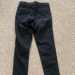 Mens Lululemon ABC slim fit pant. Size 30 waist, 32 inseam